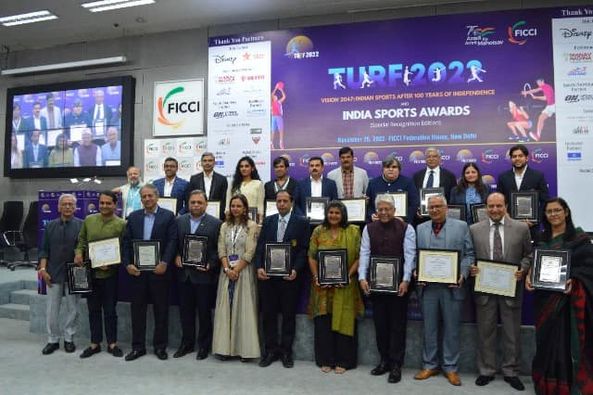 मानव रचना को FICCI TURF 2022 और इंडिया स्पोर्ट्स अवार्ड्स में प्रतिष्ठित खेल पुरस्कारों से किया सम्मानित