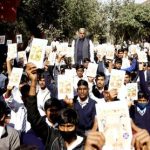 केन्द्रीय राज्य मंत्री कृष्ण पाल गुर्जर  ने बच्चों को तनाव मुक्त परीक्षा के बेहतर संचालन सैक्टर-28 के स्कूल में दिए गुरमंत्र