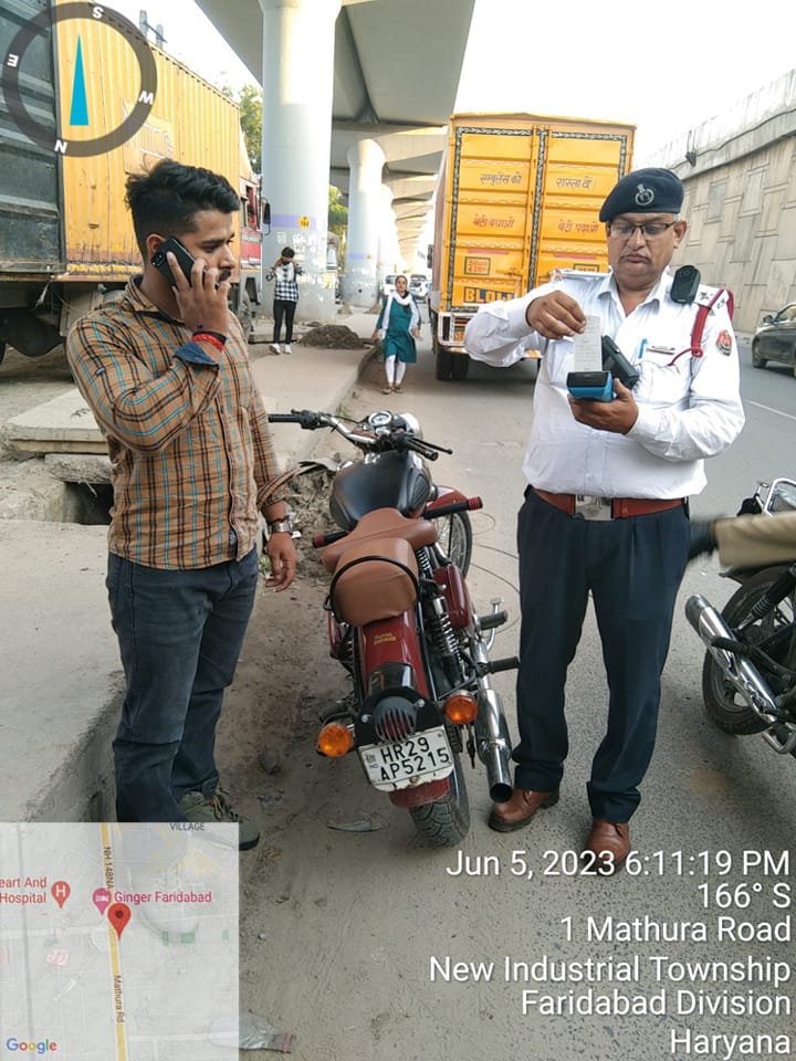 फरीदाबाद पुलिस ने यातायात नियमों का उल्लंघन करने वाले 1461 वाहन चालकों के चालान काटकर लगाया 13.87 लाख रुपए का जुर्माना